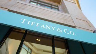 LVMH is Looking to Pressure Tiffany on Agreed Upon Price