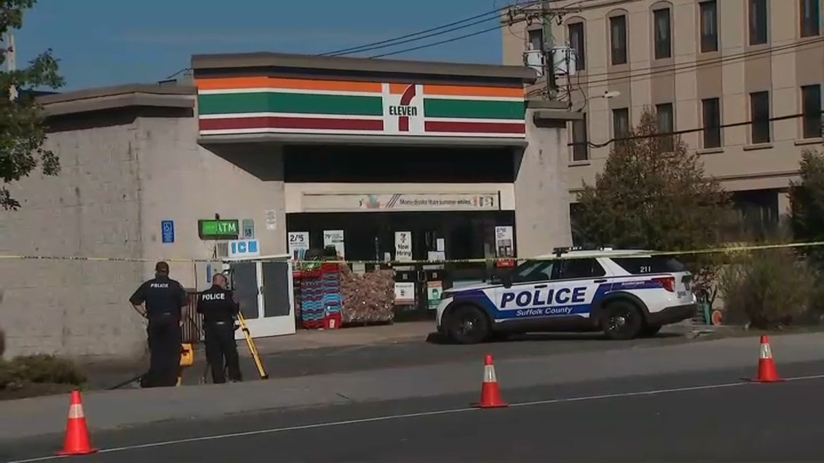 7-Eleven Clerk Charged After Allegedly Killing Man Believed to Have ...