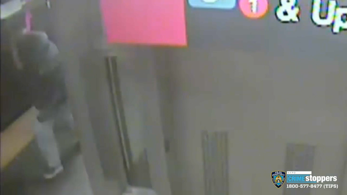 Video Shows Man Pushed Onto Tracks in ‘Unprovoked’ Subway Assault NYPD