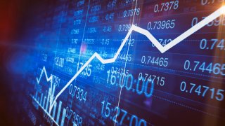 Consumer Discretionary and IT Stocks Are ‘Egregiously Expensive,’ Strategist Says