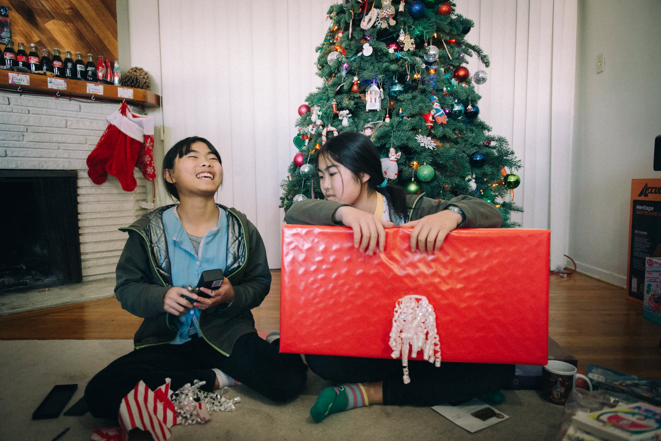 Study: Buying Little Kids Things Like Toys Can Make Them Happier - Vimarsana News