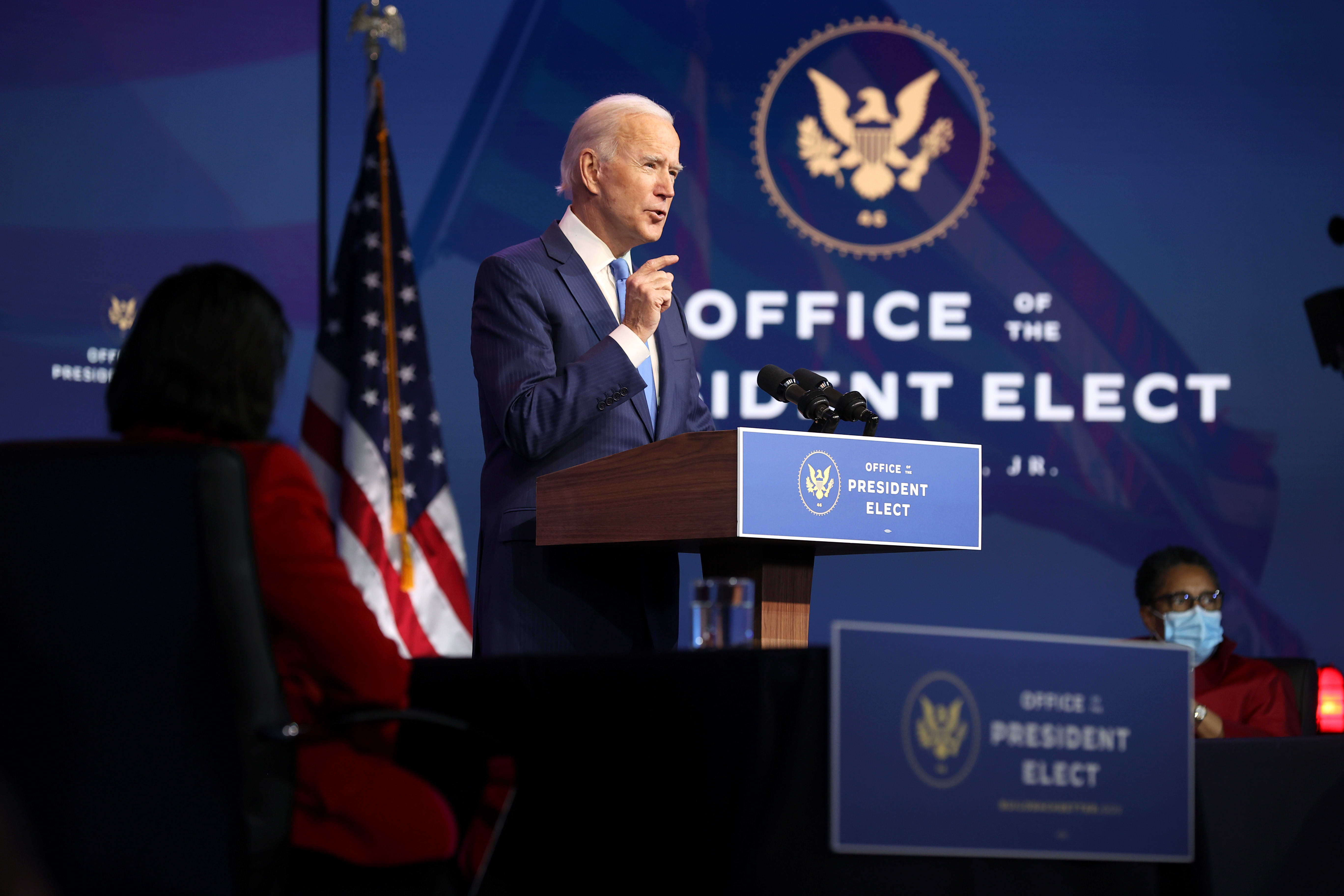 No Emails Have Leaked From the 2020 Election Campaigns Yet — Tiny USB Sticks May Be One Reason Why - Vimarsana News
