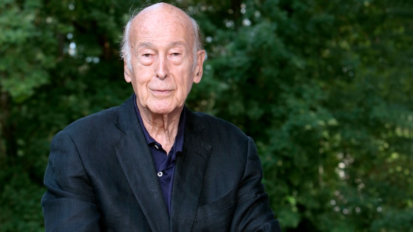 Ex French Leader Valery Giscard D Estaing Dies At Age 94 Nbc New York