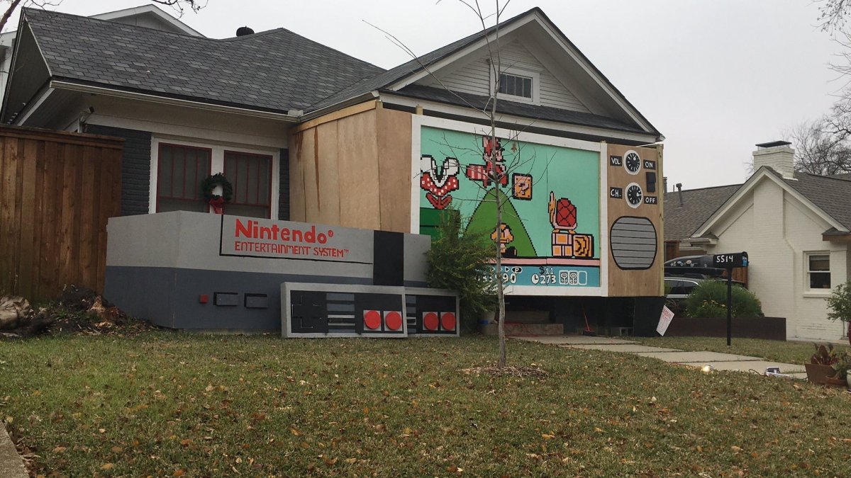 Dallas House Transformed Into Nintendo, Super Mario Bros. 3 Game for