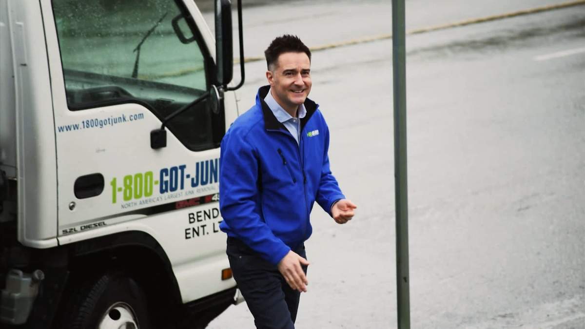 Founder of 1-800-GOT-JUNK? Dropped Out of College to Haul Junk — Now, He's Eyeing a Billion-Dollar Business - Vimarsana News