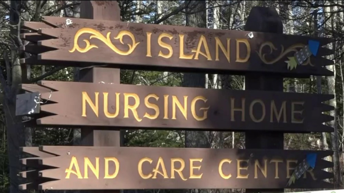Medical, Nursing Students Help COVID-Hit Maine Nursing Home - Vimarsana News