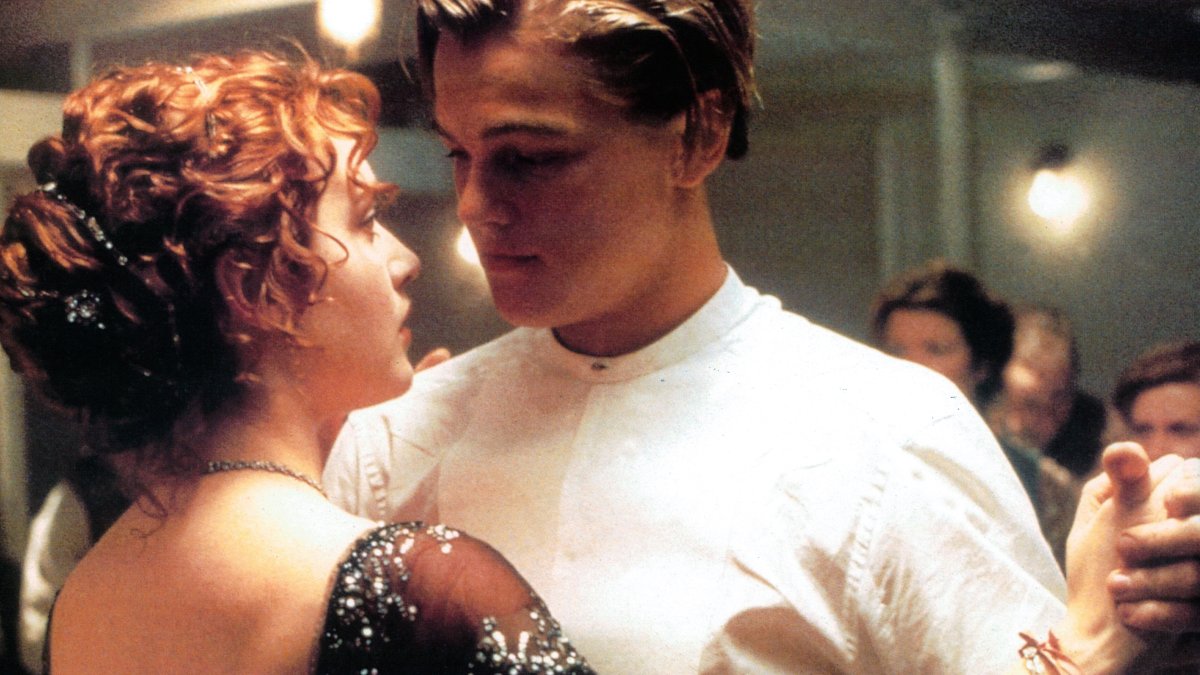 James Cameron Settles 'Door Theory' Debate Over Controversial 'Titanic' Ending – NBC New York - Vimarsana News