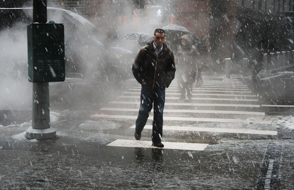 Snowy Mess, Hazardous Travel Hits NYC, Tri-State; Bitter Chill Comes ...