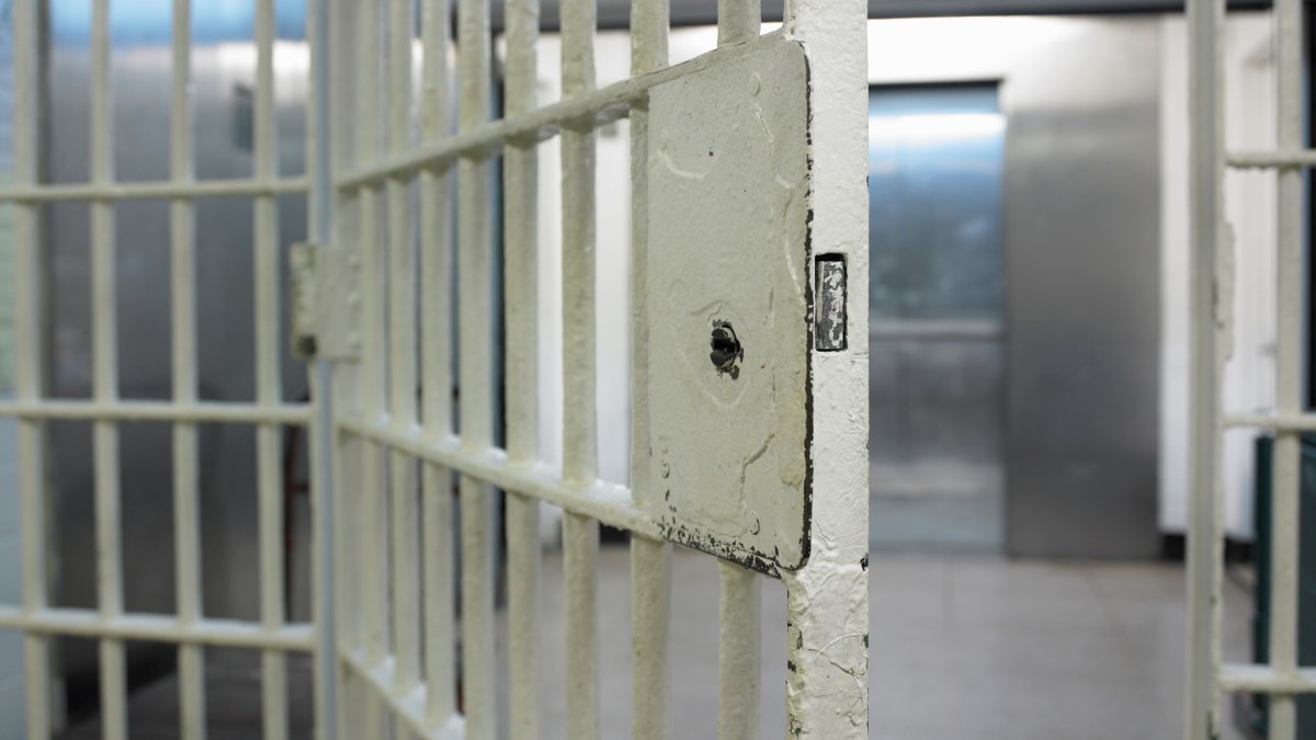 NJ Prison Guard Charged With Sexual Assault of Inmate at Women's Facility - Vimarsana News