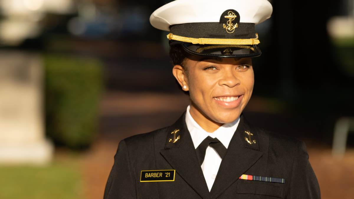 U.S. Naval Academy's First Black Woman Brigade Commander Hopes to 'Open the Door' for Those Behind Her – NBC New York - Vimarsana News