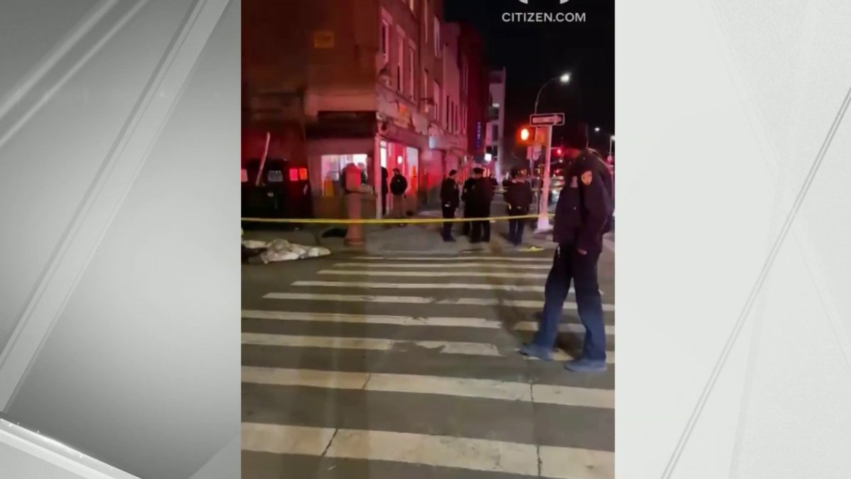 Three People Stabbed in Sunset Park – NBC New York