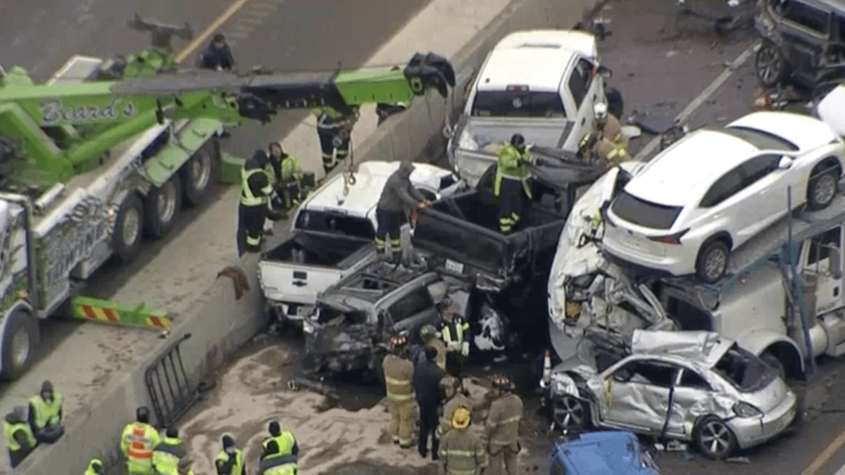 6 Killed Dozens Hurt As 130 Vehicles Collide On Sheets Of Ice In Massive Fort Worth Pileup Nbc New York