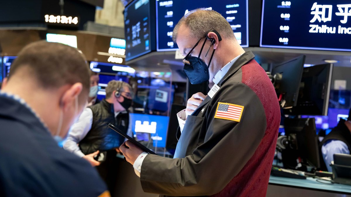 Treasury Yields Rise Slightly Ahead of Powell's Fed Summit Speech - Vimarsana News