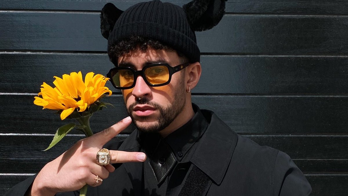 Bad Bunny delivers Christmas gifts to thousands of children in Puerto