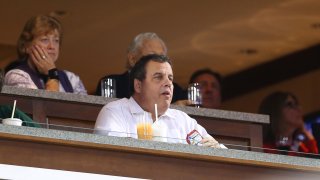 Chris Christie at Mets game