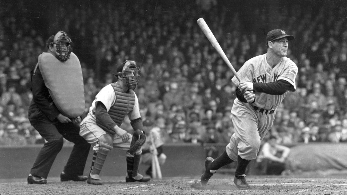 Lou Gehrig Bat, Original Yankee Stadium Home Plate Up for Bid in Online  Auction – NBC New York