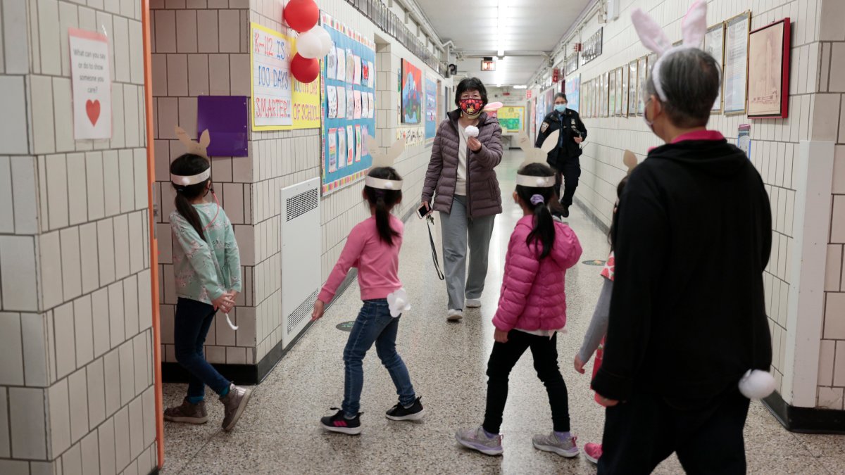 New York Eases Social Distancing Requirements for Schools NBC New York