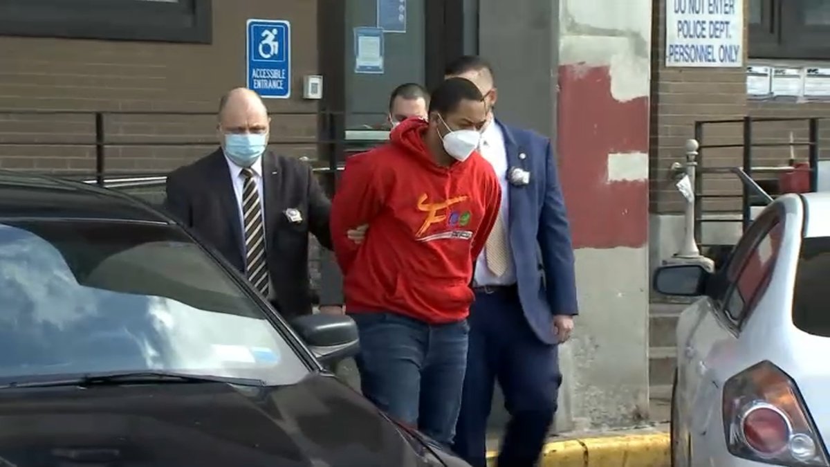 19-Year-Old Charged in Case of Mom of 2 Killed in NYC Stray Bullet ...