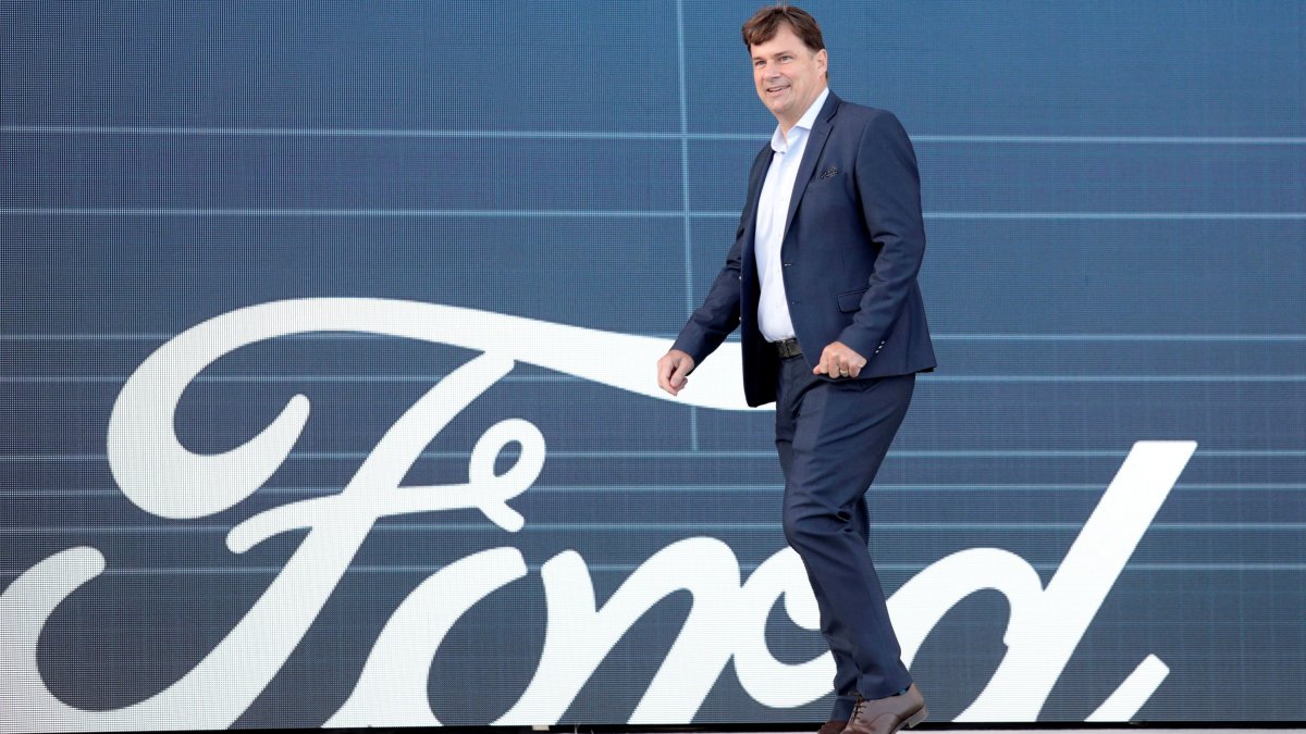 Ford's Market Cap Tops $100 Billion for First Time Ever - Vimarsana News