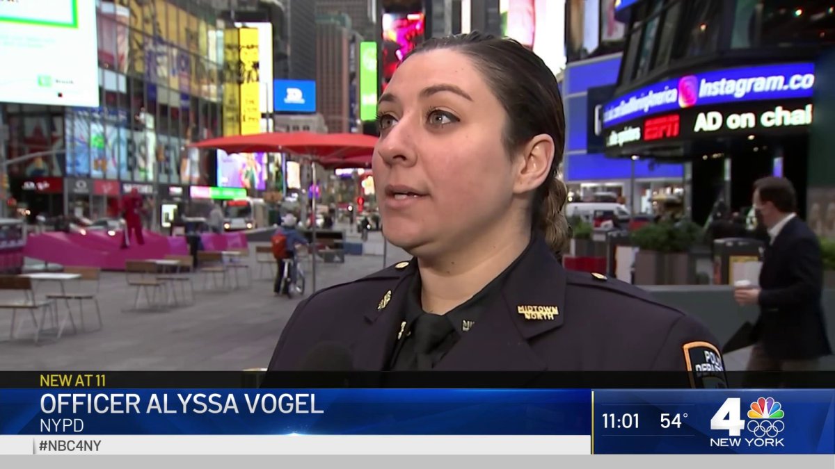 Nypd Officer Saves Girl Shot In Times Square Nbc New York 