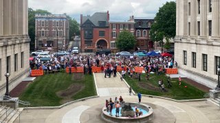 Rally outside NJ statehouse