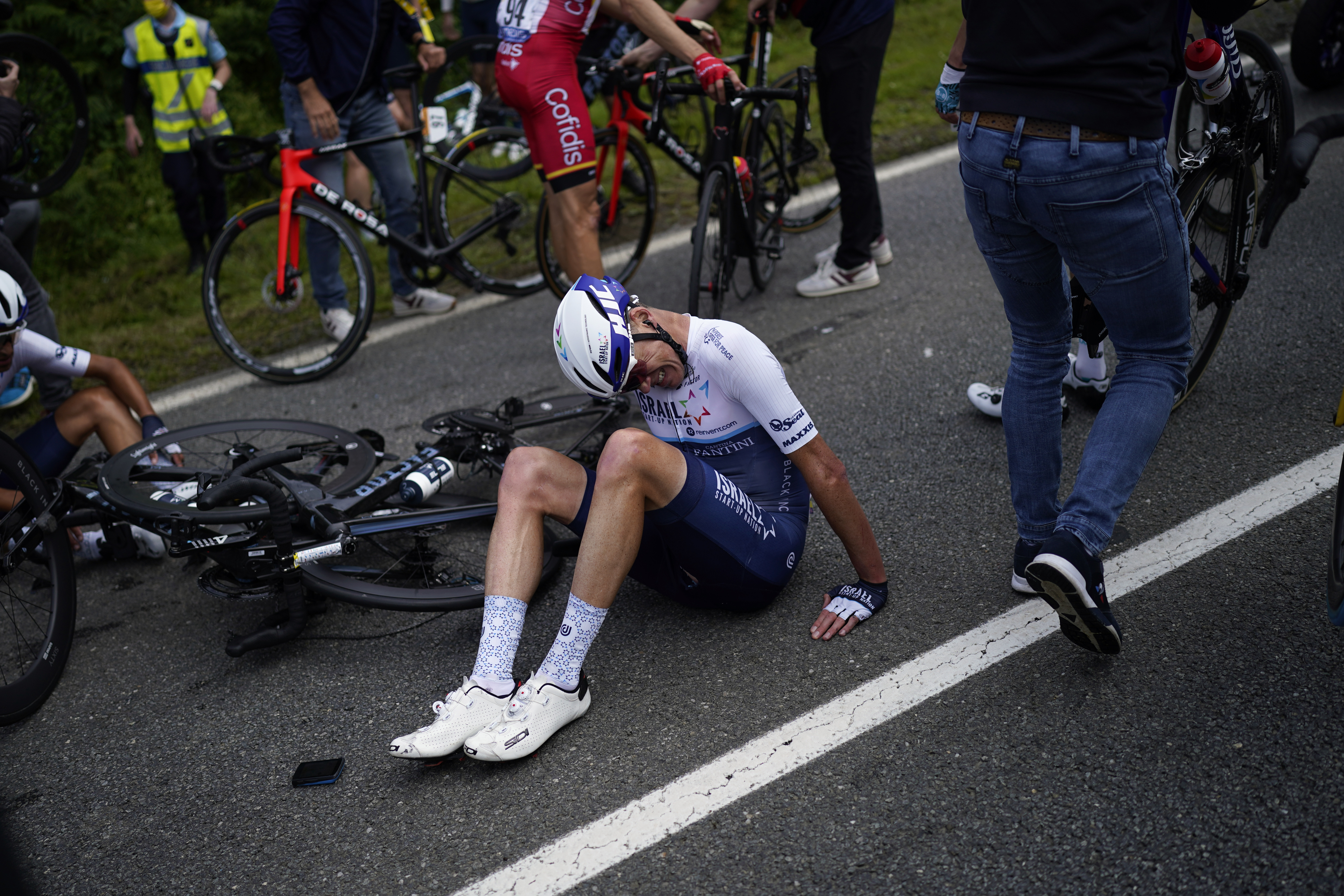 Alaphilippe Wins Crash-Marred First Stage of Tour De ...