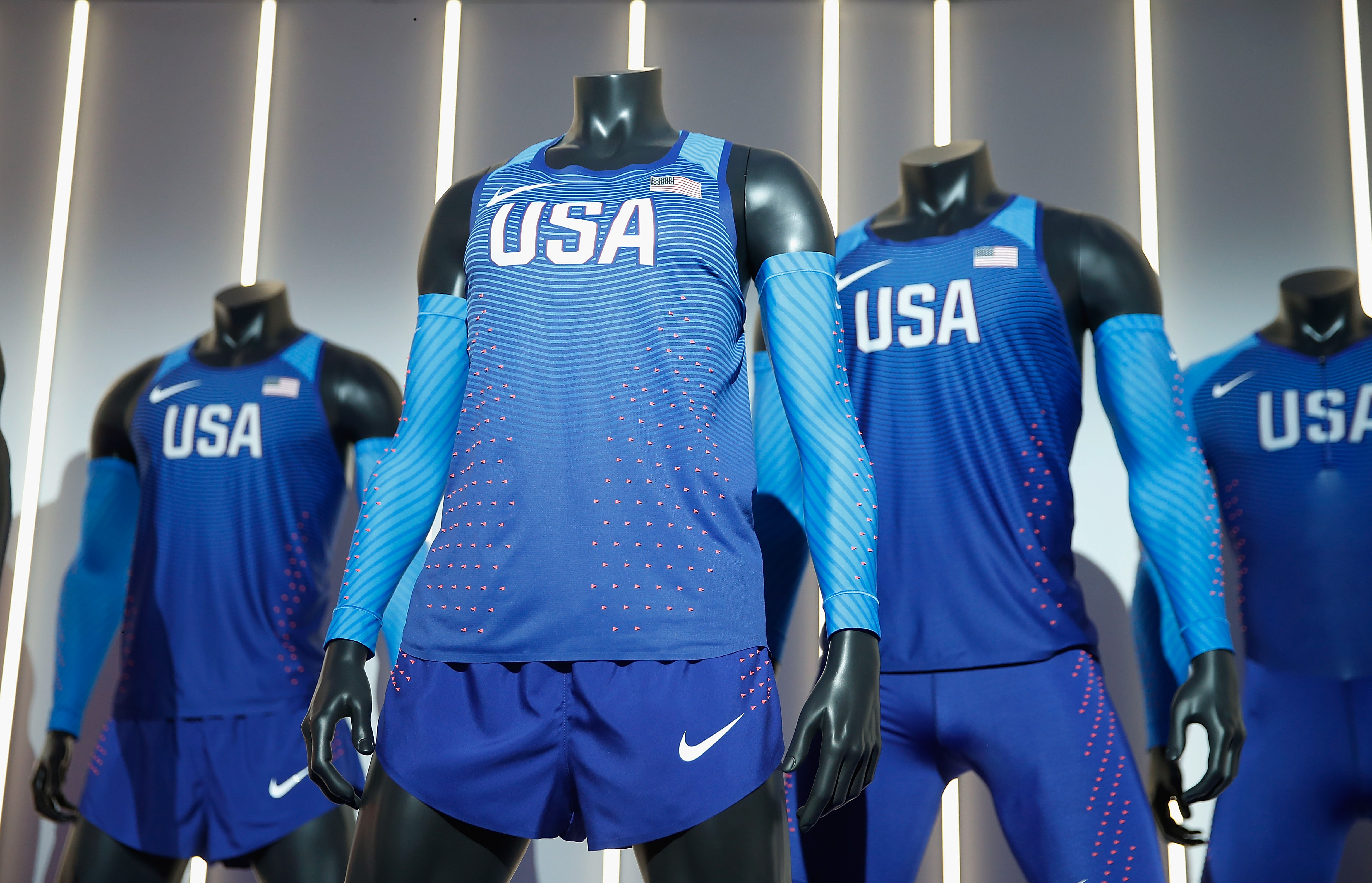  Les uniformes de l'Équipe olympique américaine font leurs débuts le 17 mars 2016 à New York.