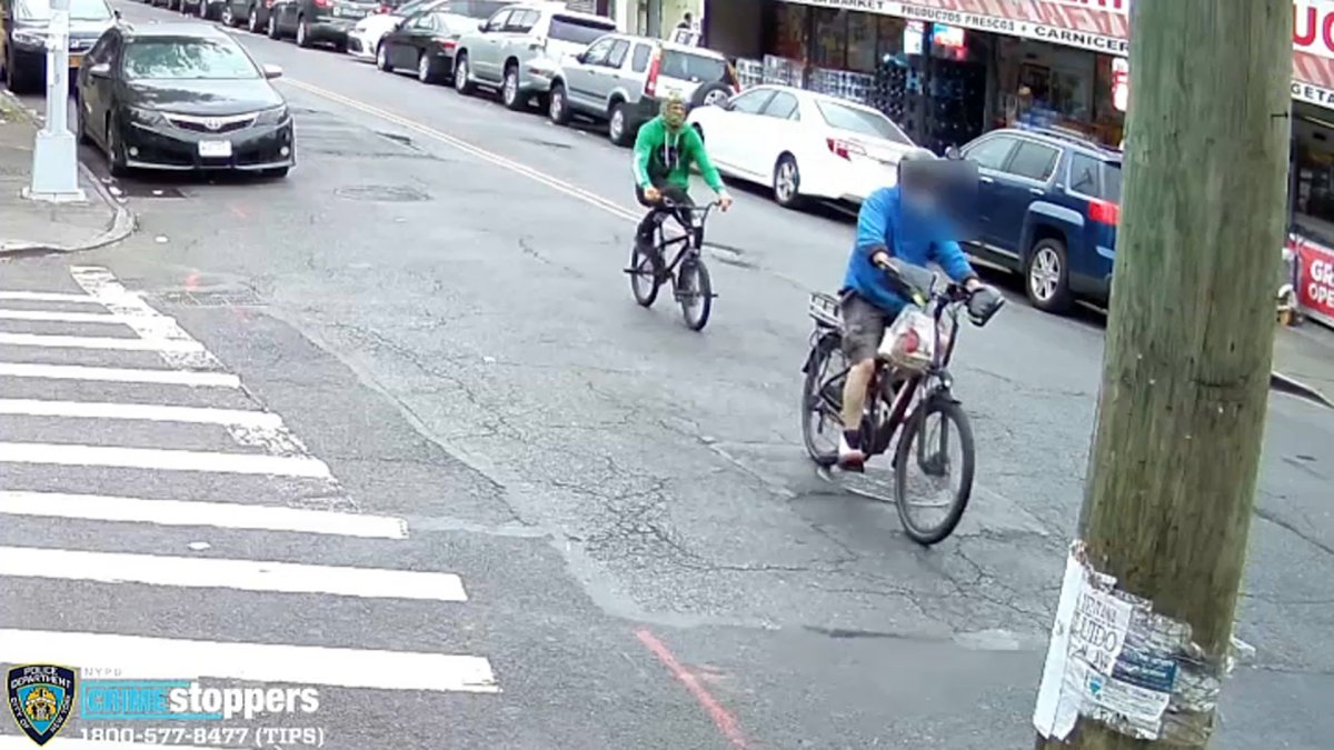 NYC Food Delivery Worker Stabbed on Way to Dropoff by Man on Bike: Cops ...