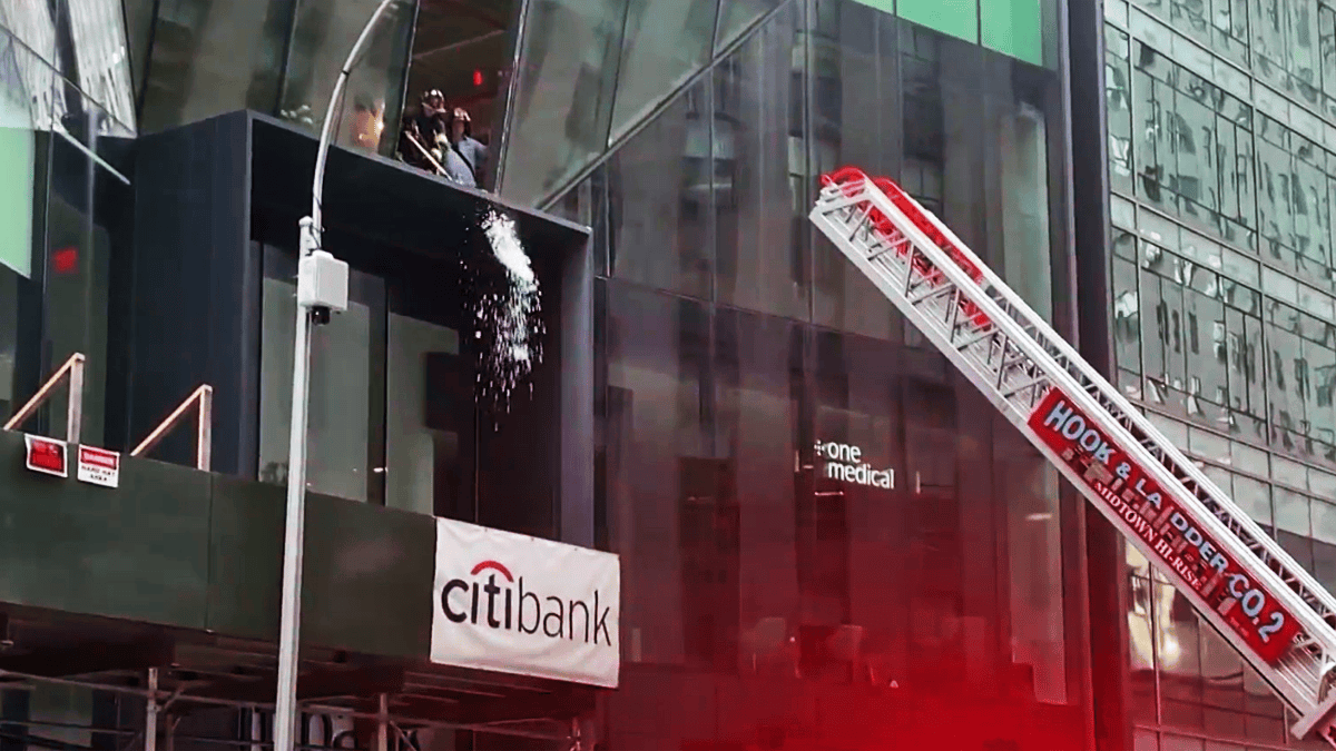 Glass Falling Glass Panel Falls From 3rd Floor of Midtown Building, Shatters on ...
