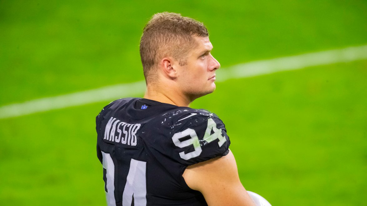 Raiders' Carl Nassib Comes Out as First Active Gay NFL ...