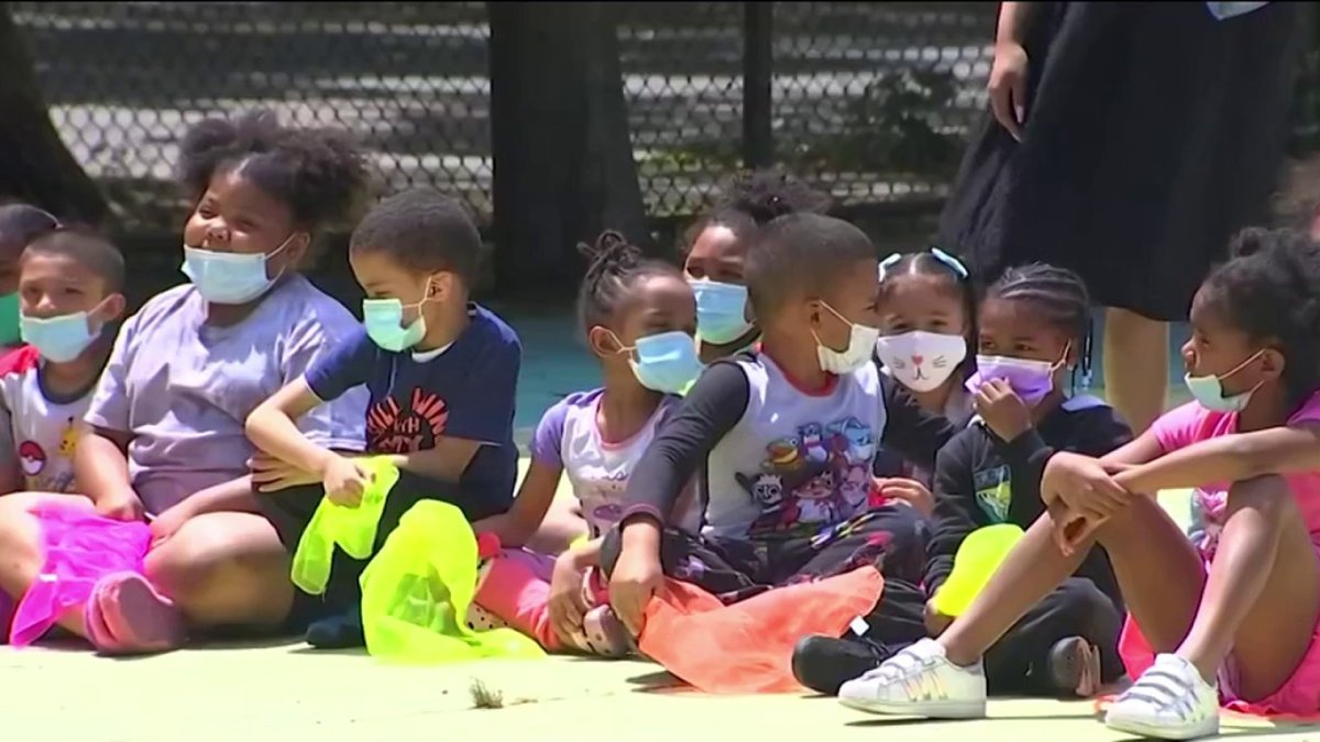 Will the Indoor Mask Mandate Return for NYC? – NBC New York