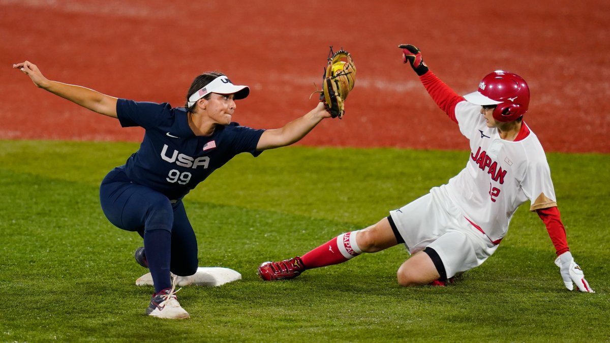 US Women’s Softball Loses Gold Medal Game Against Japan, Takes Home Silver NBC New York