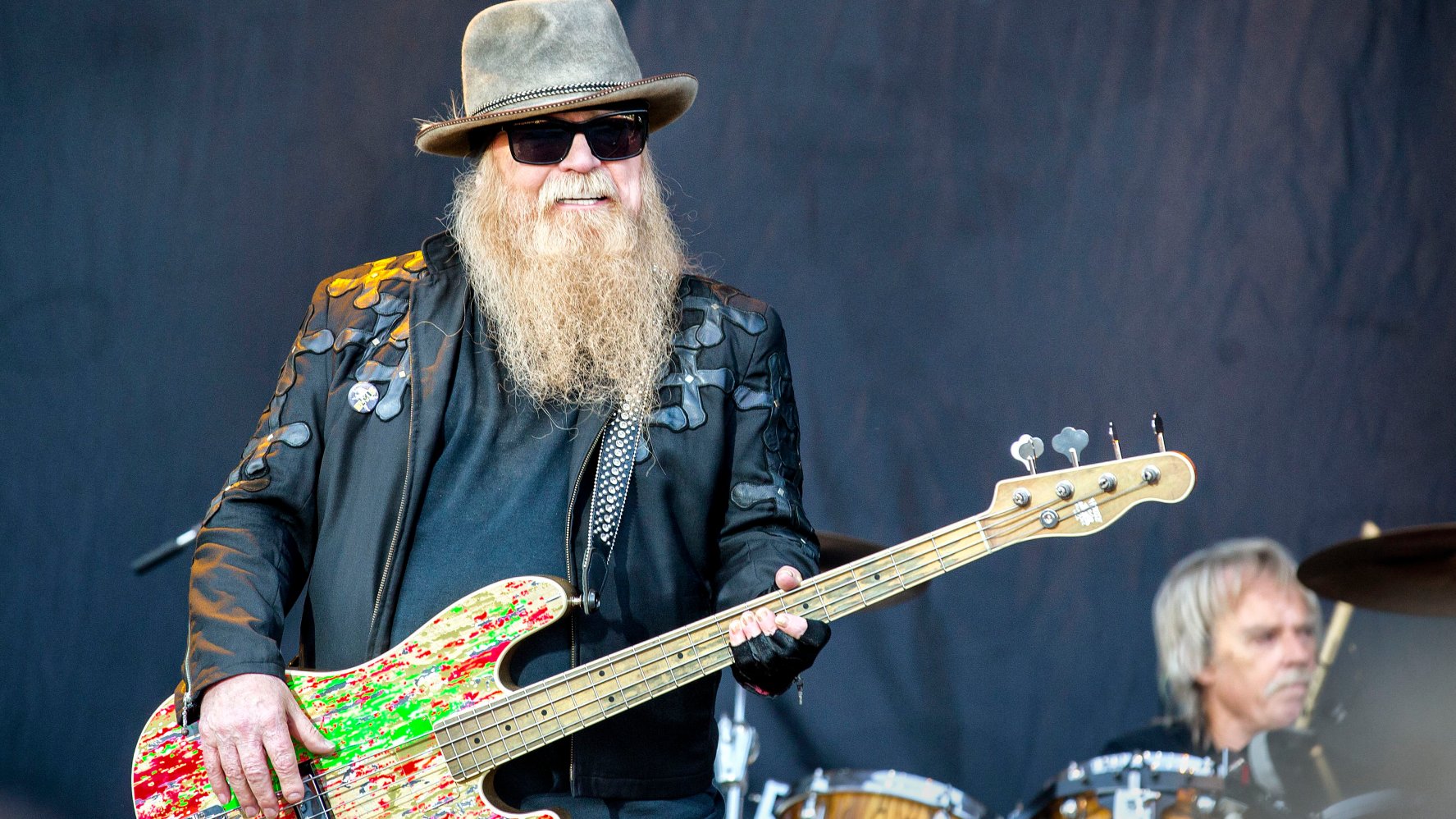ZZ Top’s Iconic Bassist Dusty Hill Dies at 72 NBC New York