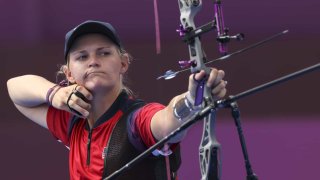 U.S. archer Mackenzie Brown lets fly