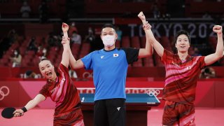 Japan celebrates its mixed doubles win