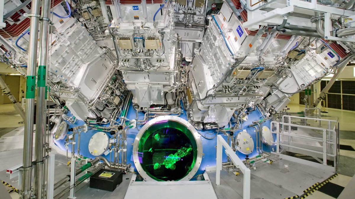 Michio Kaku Calls Nuclear Fusion Test at National Lab 'Giant Step Toward the Holy Grail of Energy Research' – NBC New York - Vimarsana News