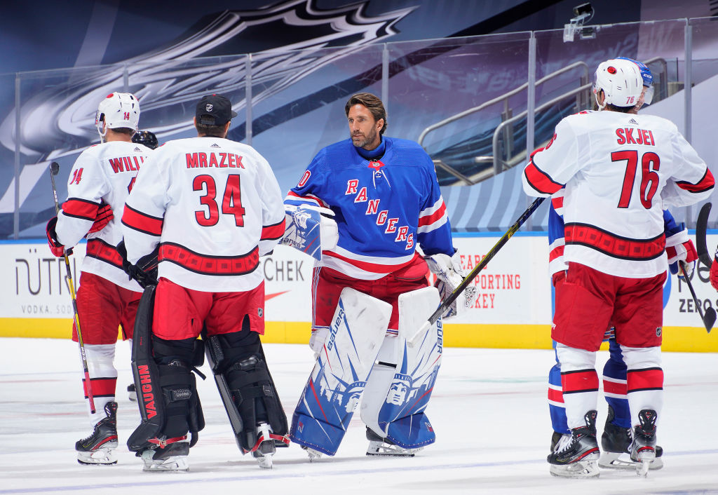 New York Rangers video: Henrik Lundqvist back on the ice in NYC
