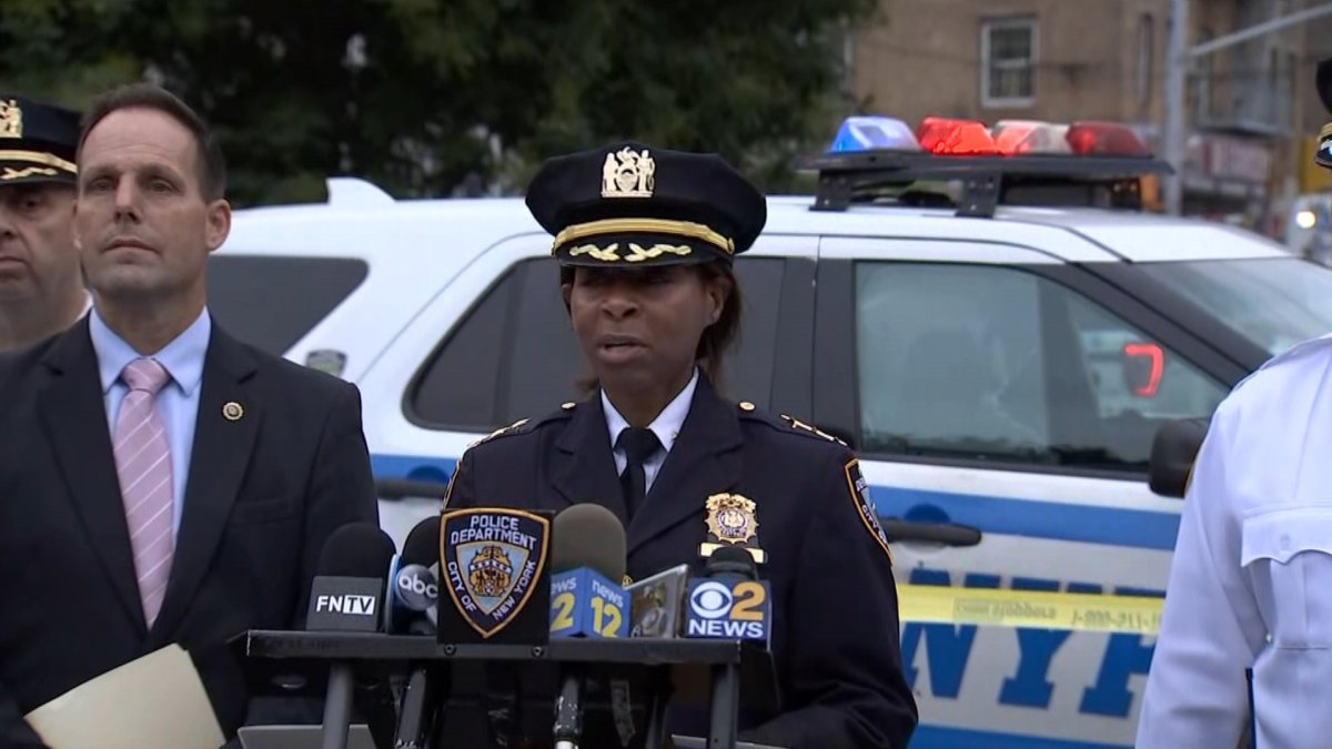 NYPD Holds Press Briefing on Deadly Police Shooting – NBC New York