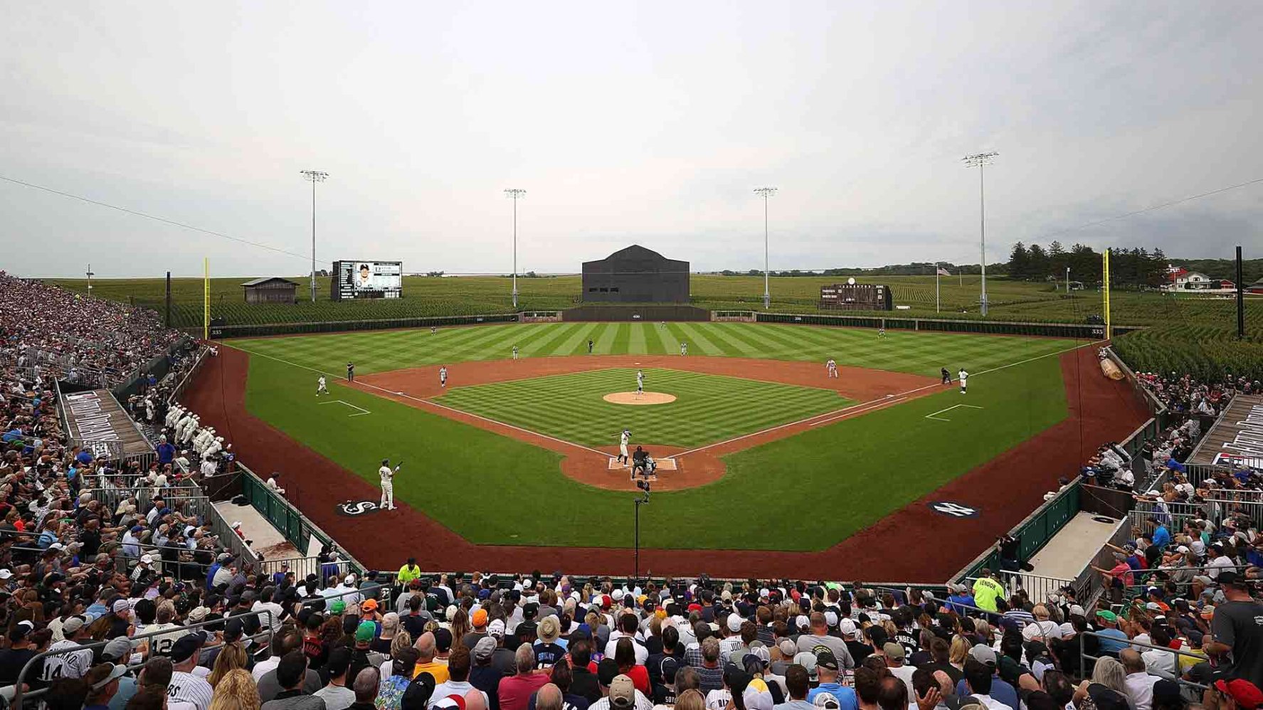 MLB Field of Dreams Game White Sox Top Yankees in Iowa Cornfield NBC