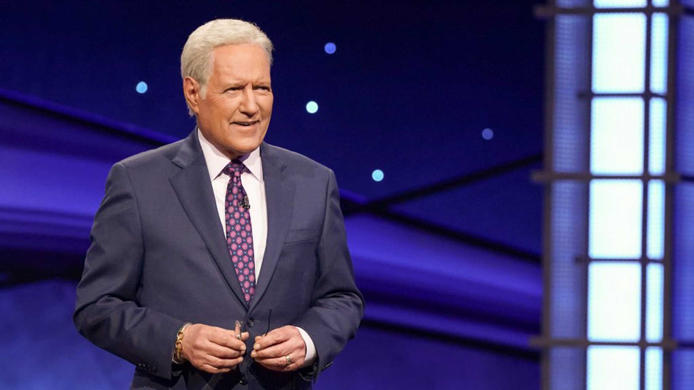 Mike Richards, Mayim Bialik to split hosting duties on Jeopardy