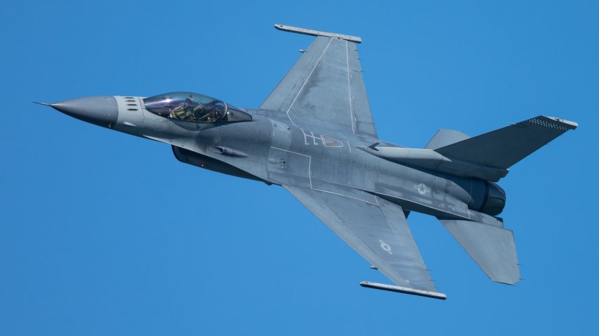 F-16 fighter jet
