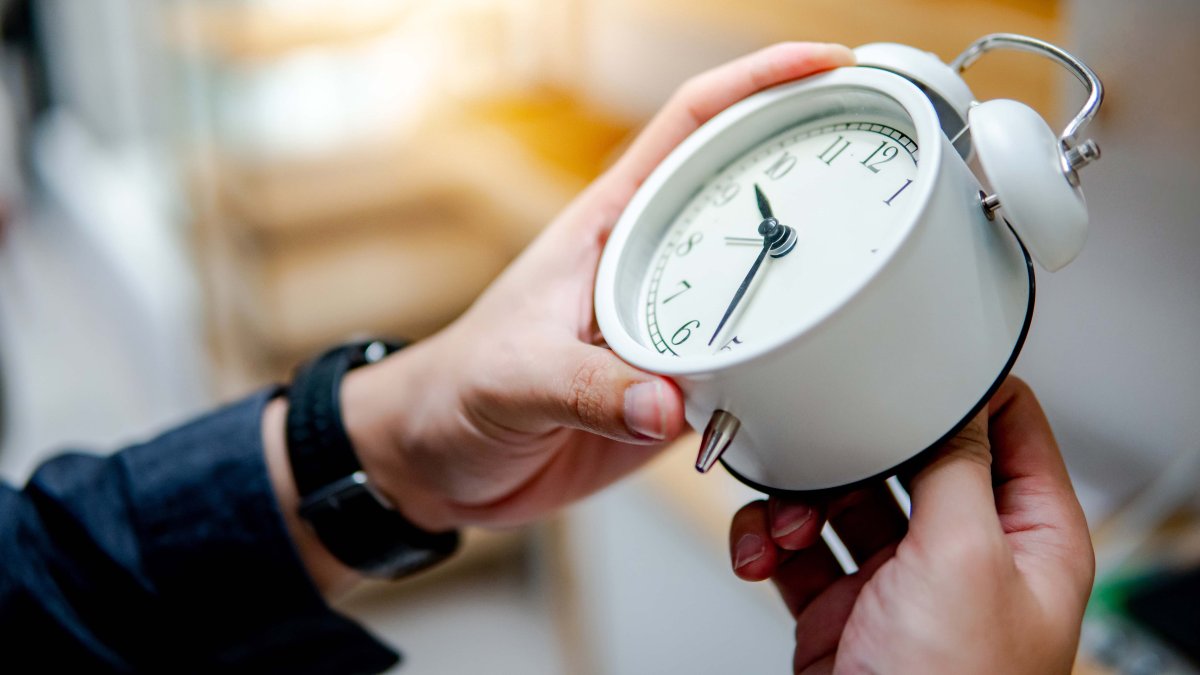 Daylight Saving Time Begins Sunday for Most Americans – NBC New York - Vimarsana News
