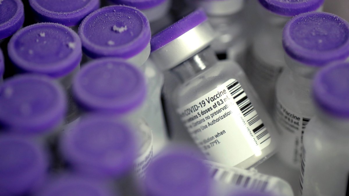 Judge Temporarily Blocks Medical Worker Vaccine Mandate in NY State