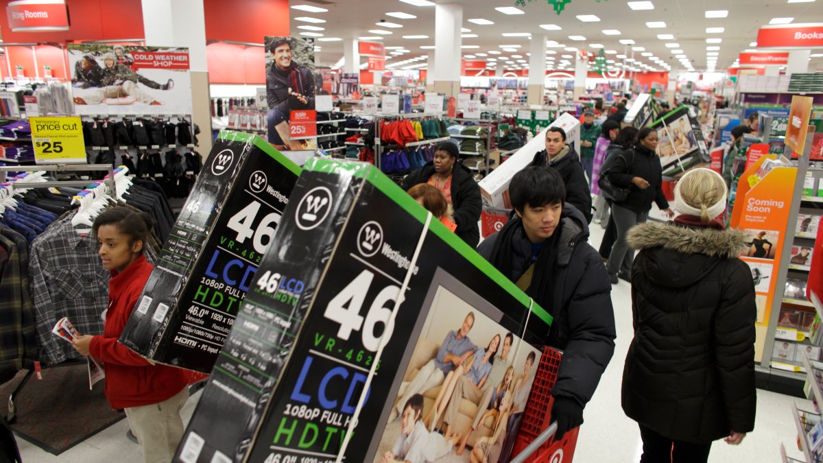 Stores Kick Off Black Friday 2021 Sales But Pandemic Woes Linger – NBC New York - Vimarsana News
