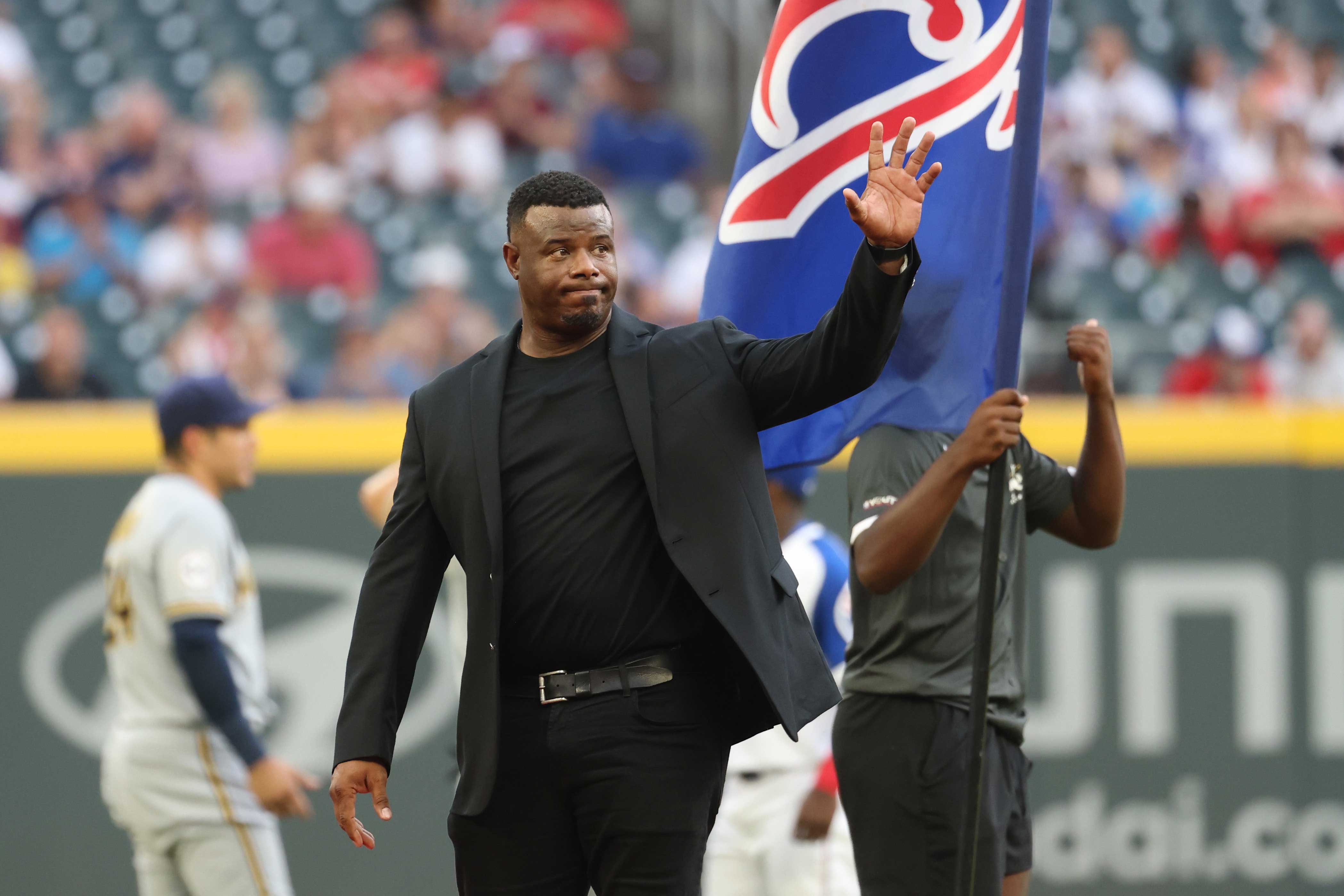 Hall of Famer Ken Griffey Jr. joins Mariners ownership group