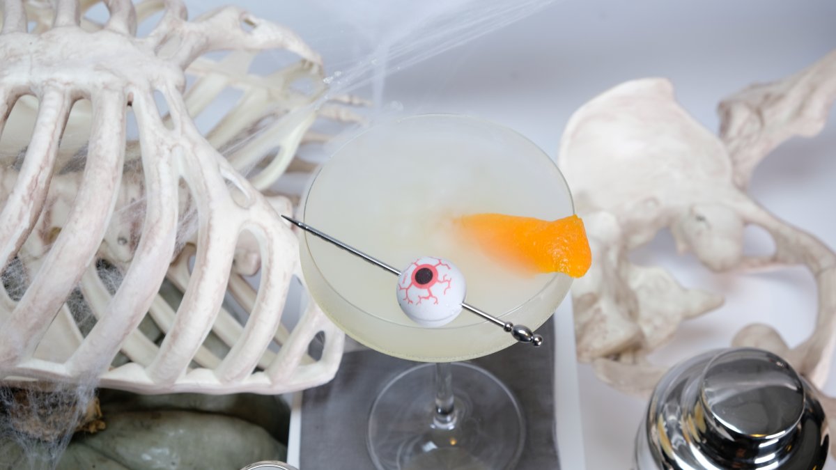 Halloween Inspired Cocktails to Try At Home – NBC New York - Vimarsana News
