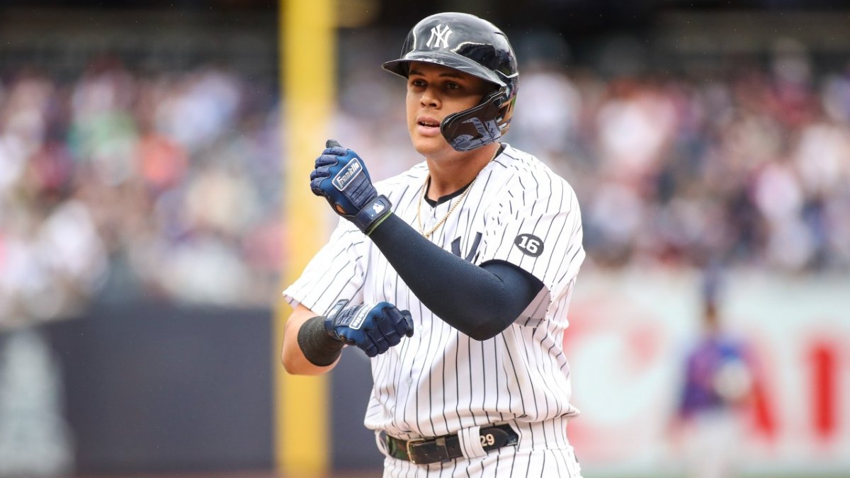 Gio Urshela with the CATCH OF THE YEAR! Flies into Rays dugout and holds  onto the ball 