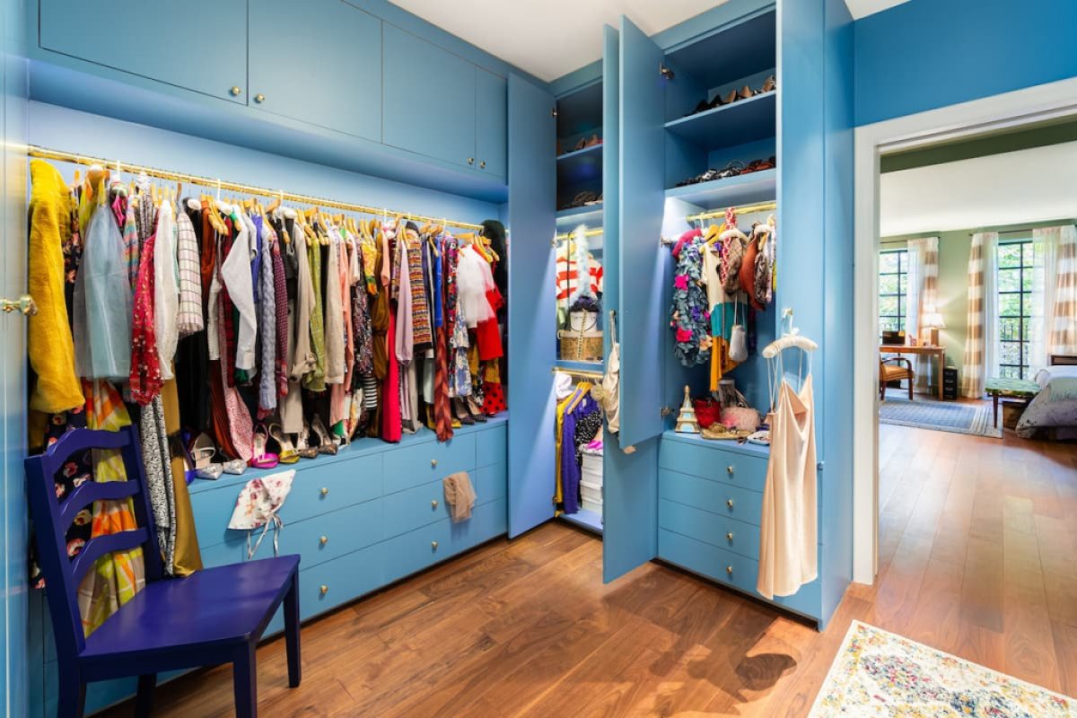 SJP Airbnb Closet