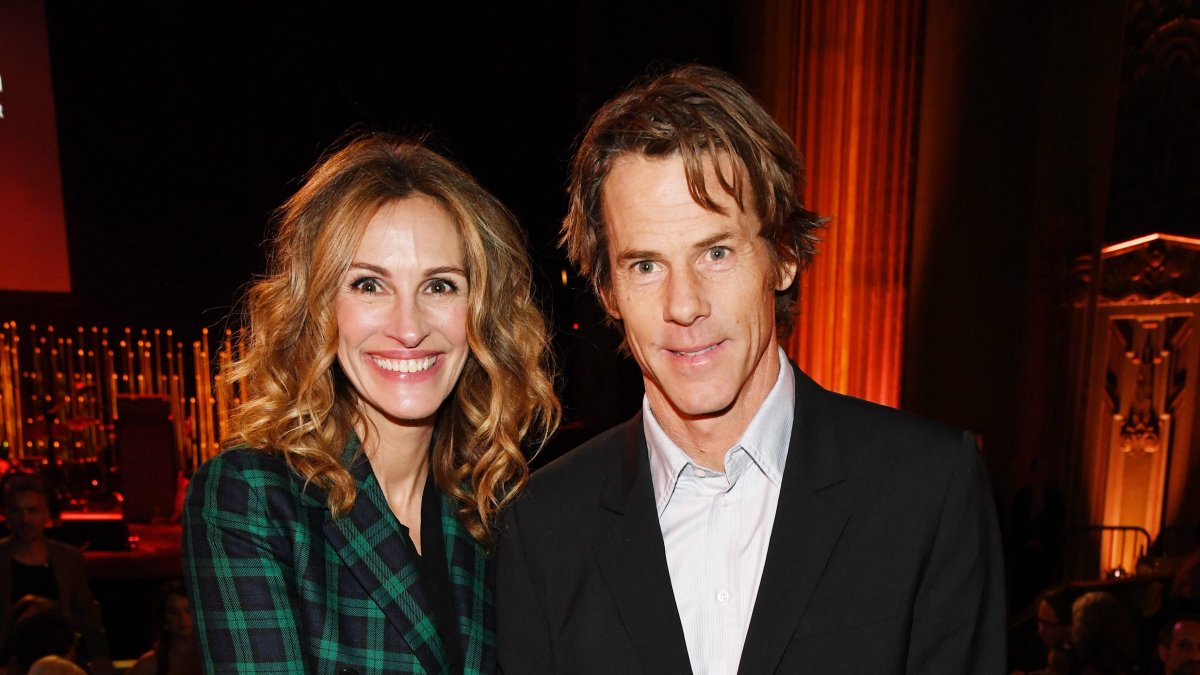 Julia Roberts, Husband Share Photos of Twins on 17th Birthday – NBC New York - Vimarsana News