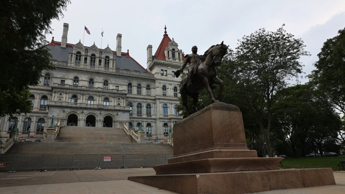 Deadline Nears for NY Panel to Redraw Congressional Lines - Vimarsana News